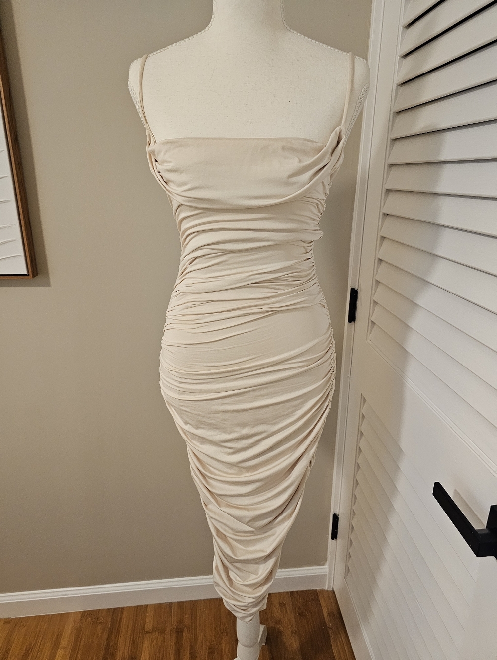 Oh Polly Elegant Cream Ruched Midi Dress – US Size 6